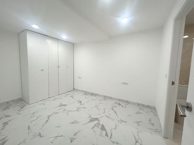 3 slaapkamer Flat te koop in Playa de los Náufragos, Torrevieja - € 225.000 (Ref: 9237320)