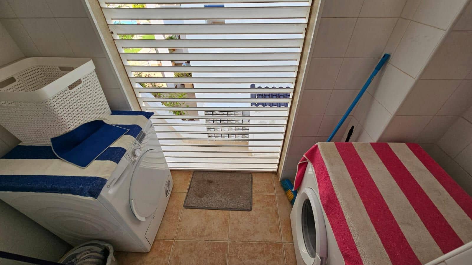 2 soveværelse Lejlighed til salg i Torrevieja med swimmingpool garage - € 220.000 (Ref: 9237321)