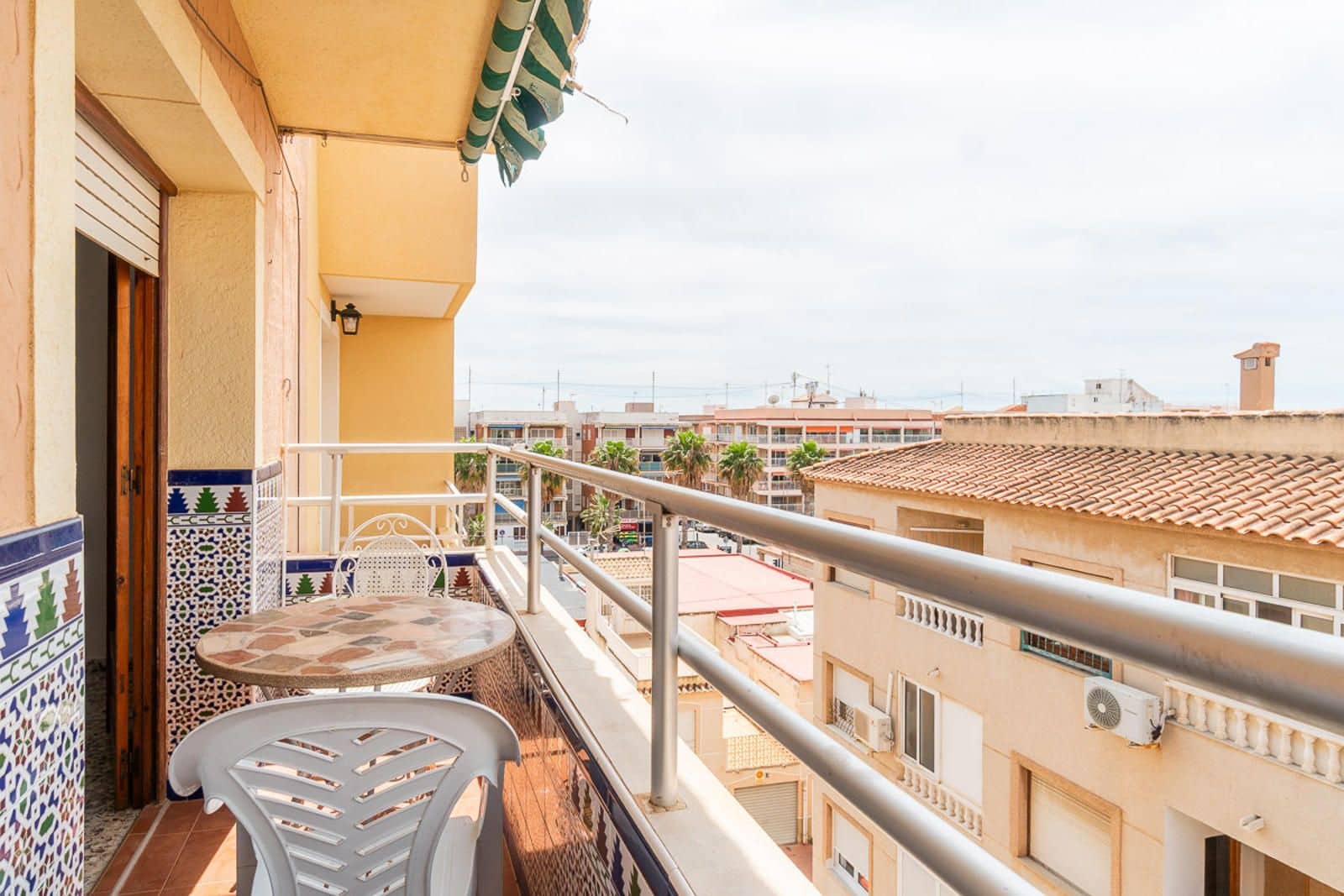 3 slaapkamer Penthouse te koop in Torrevieja - € 149.900 (Ref: 9237324)