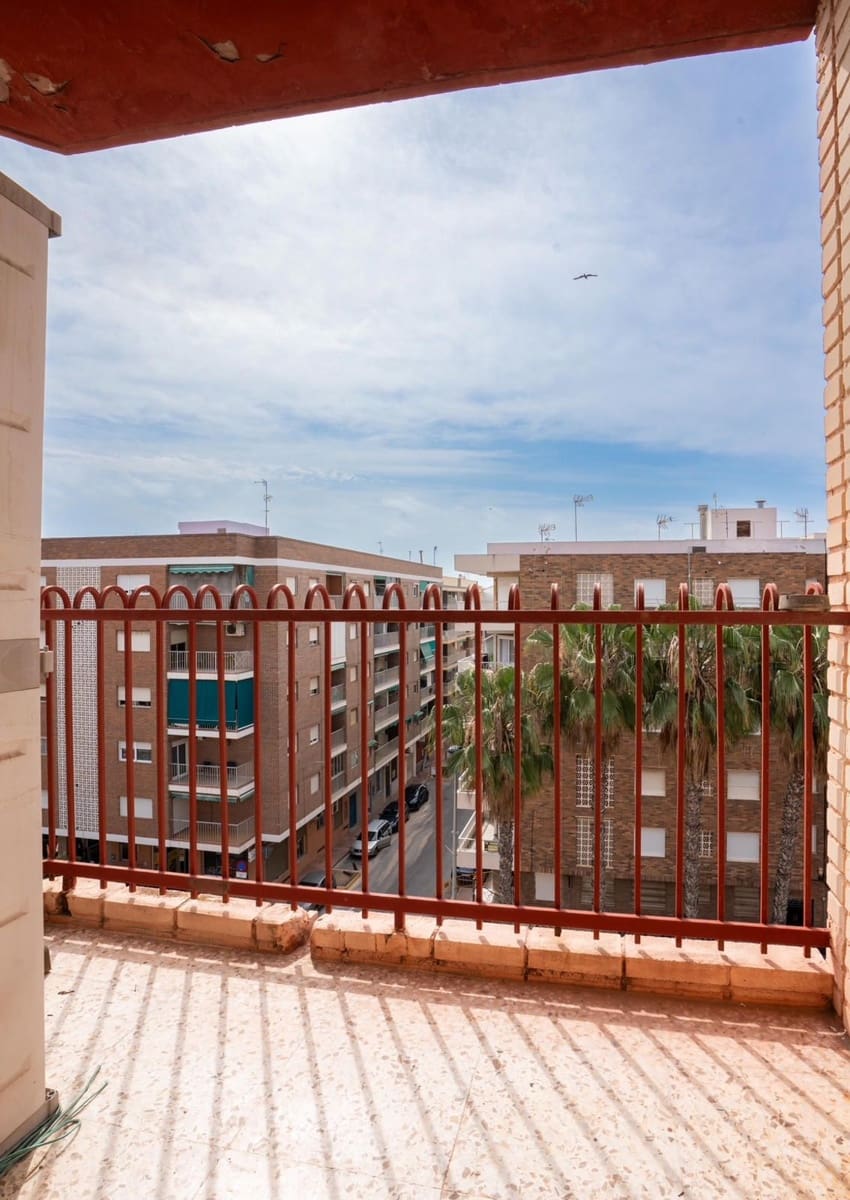 3 slaapkamer Penthouse te koop in Torrevieja - € 172.000 (Ref: 9237334)