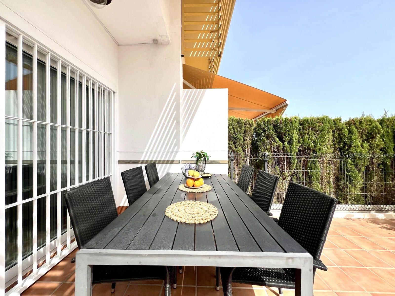 2 soveværelse Lejlighed til salg i Orihuela Costa med swimmingpool garage - € 215.000 (Ref: 9237337)