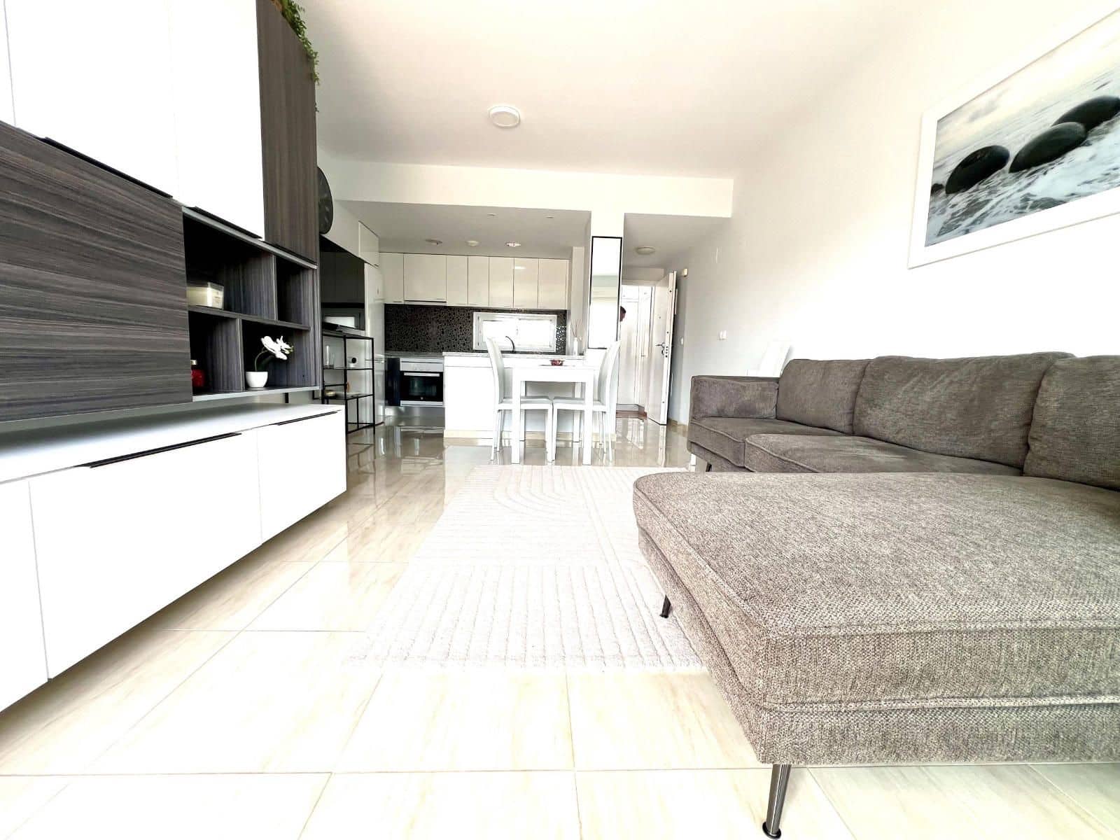 2 soveværelse Lejlighed til salg i Orihuela Costa med swimmingpool garage - € 215.000 (Ref: 9237337)