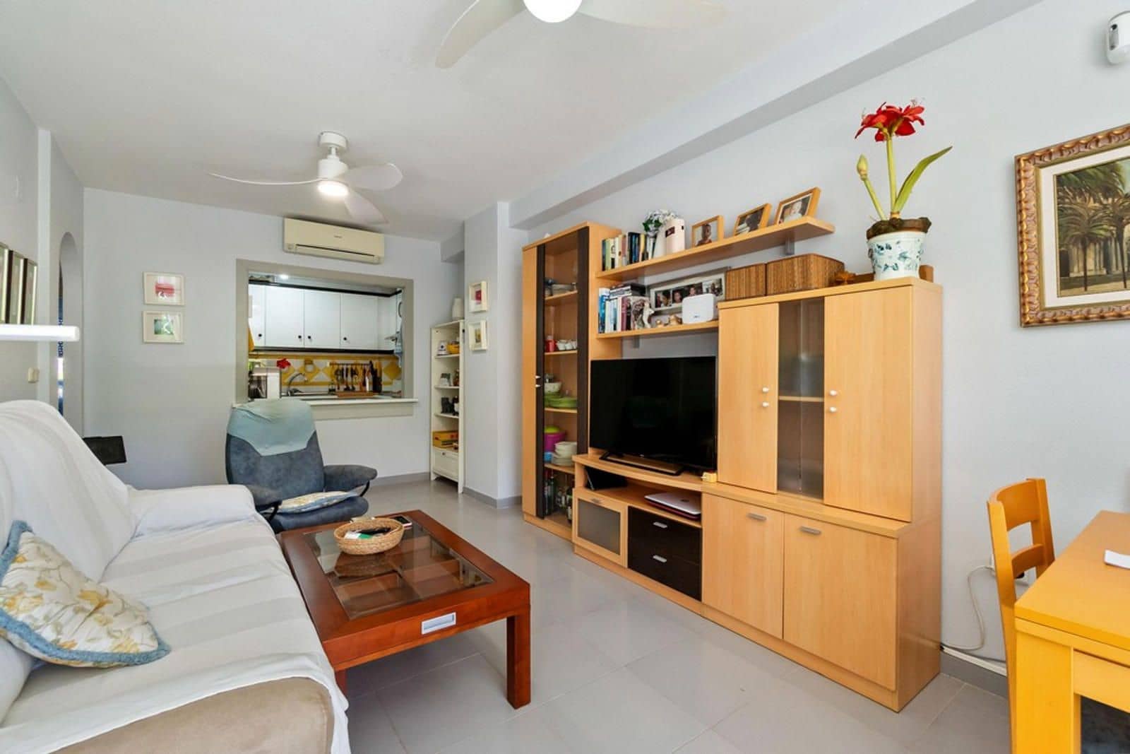 3 sovrum Lägenhet till salu i Orihuela Costa med pool garage - 240 000 € (Ref: 9237339)