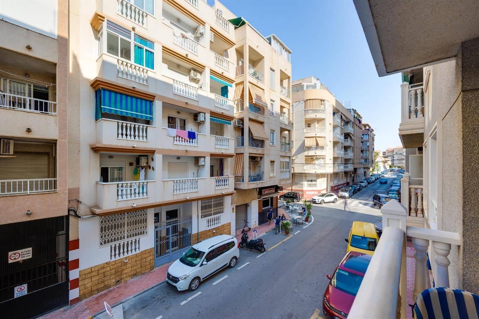 Piso de 2 habitaciones en Torrevieja en venta con garaje - 156.900 € (Ref: 9237341)