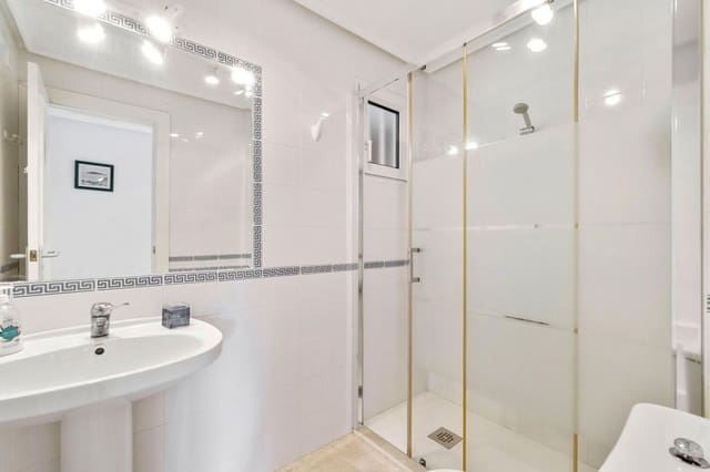 2 soveværelse Lejlighed til salg i Dehesa de Campoamor, Orihuela med swimmingpool - € 160.000 (Ref: 9237343)