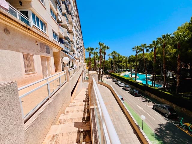 3 makuuhuone Kattohuoneisto myytävänä paikassa Dehesa de Campoamor, Orihuela mukana uima-altaan 
autotalli - 249 000 € (Ref: 9237345)