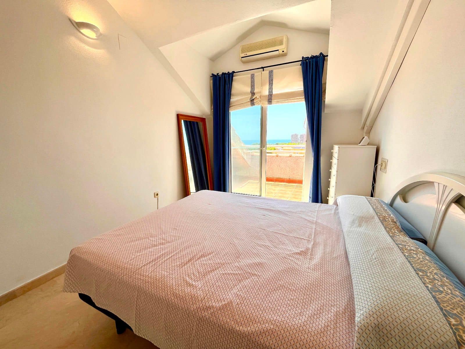 3 makuuhuone Kattohuoneisto myytävänä paikassa Dehesa de Campoamor mukana uima-altaan 
autotalli - 249 000 € (Ref: 9237345)