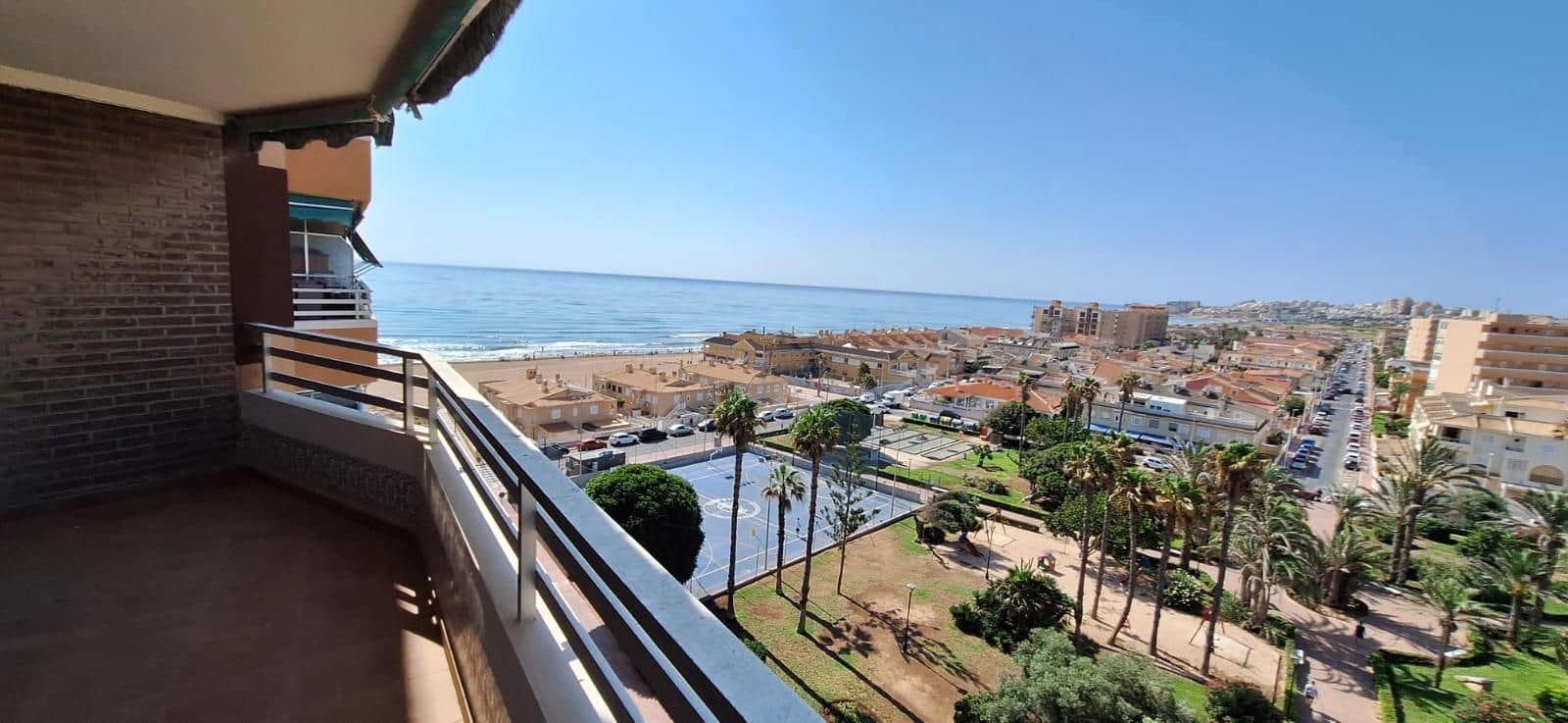 3 bedroom Flat for sale in La Mata with garage - € 260,000 (Ref: 9237346)