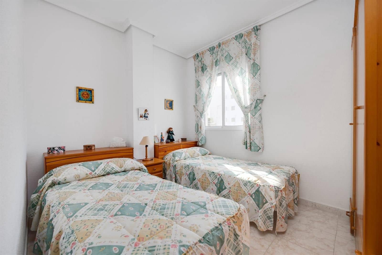 2 bedroom Flat for sale in Torrevieja - € 169,900 (Ref: 9237359)