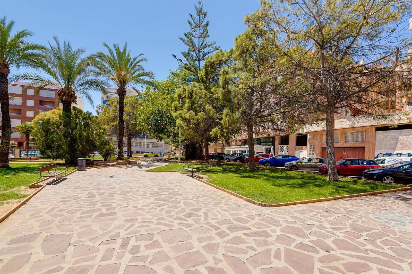 2 bedroom Flat for sale in Torrevieja - € 169,900 (Ref: 9237359)