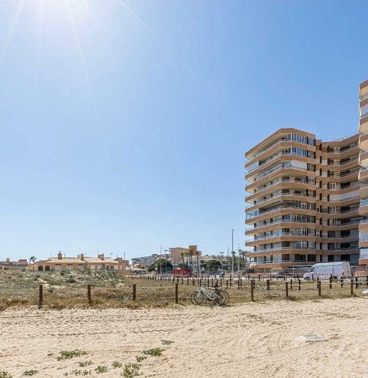 3 bedroom Flat for sale in La Mata - € 295,000 (Ref: 9237375)