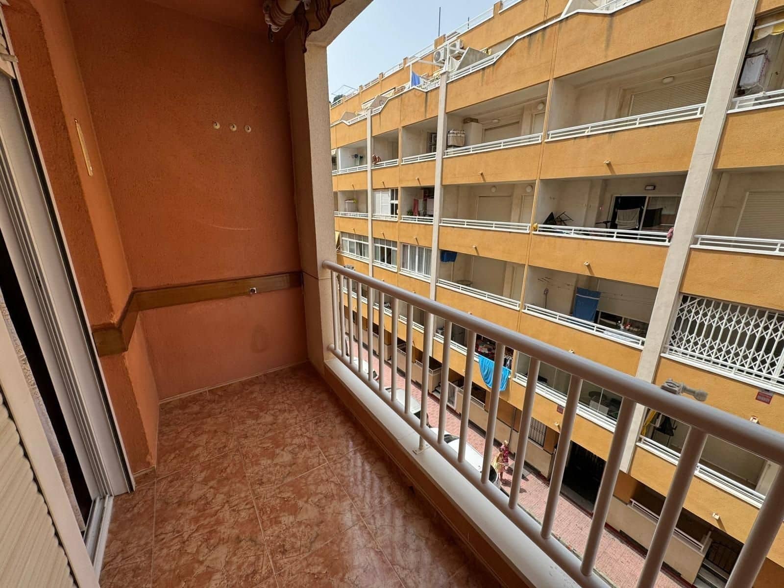 2 sypialnia Mieszkanie na sprzedaż w Torrevieja z garażem - 132 500 € (Ref: 9237378)