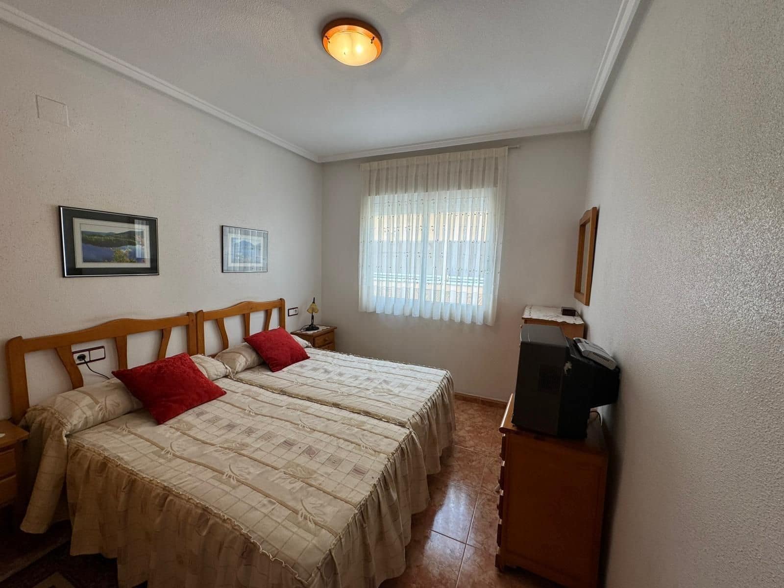 2 sypialnia Mieszkanie na sprzedaż w Torrevieja z garażem - 132 500 € (Ref: 9237378)