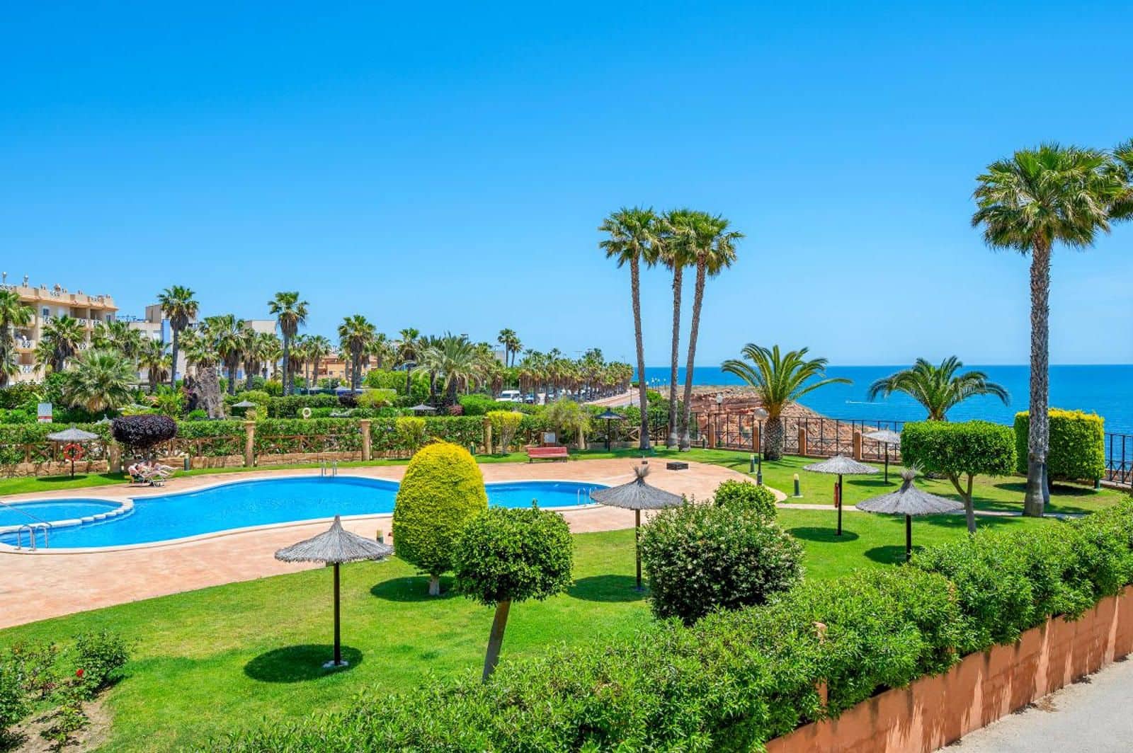 2 Zimmer Wohnung zu verkaufen in Orihuela Costa mit Pool Garage - 335.000 € (Ref: 9237382)