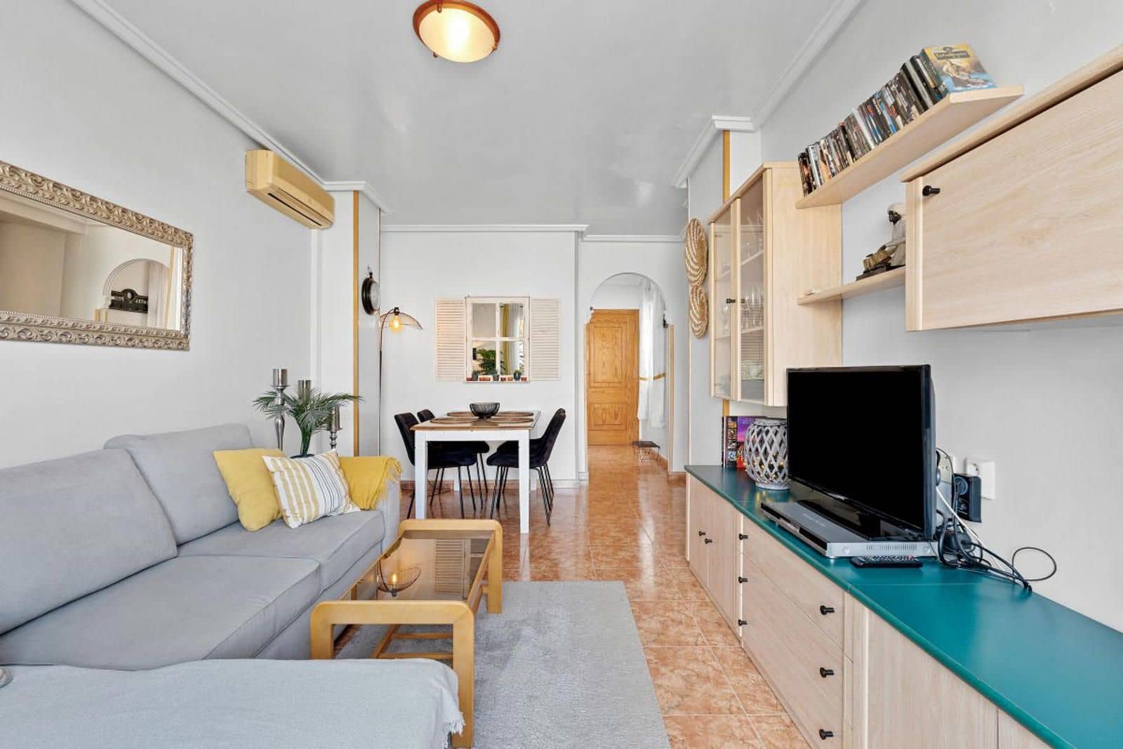 2 soveværelse Penthouse til salg i Torrevieja med garage - € 175.000 (Ref: 9237383)