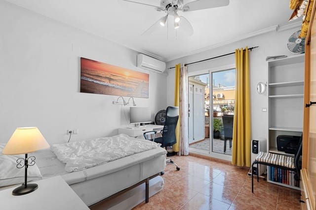 2 quarto Penthouse para venda em Antonio Machado, Torrevieja com garagem - 175 000 € (Ref: 9237383)