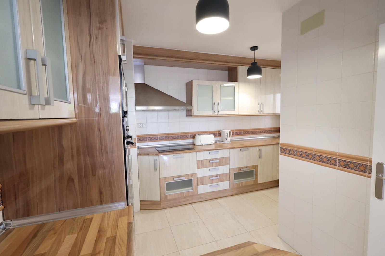 3 makuuhuone Asunto myytävänä paikassa Torrevieja - 299 000 € (Ref: 9237386)