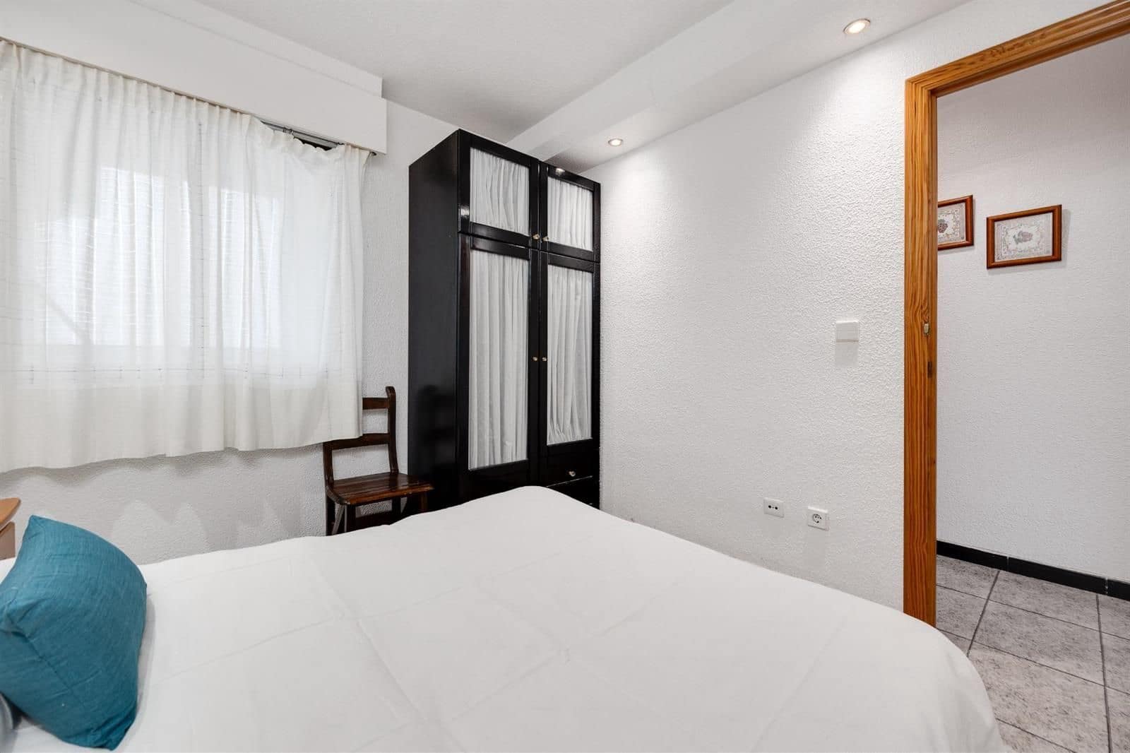 2 bedroom Penthouse for sale in Torrevieja with garage - € 179,900 (Ref: 9237391)