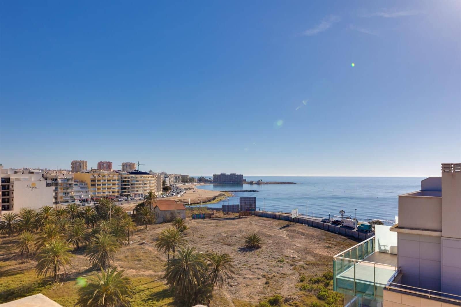 3 makuuhuone Asunto myytävänä paikassa Torrevieja - 159 900 € (Ref: 9237394)