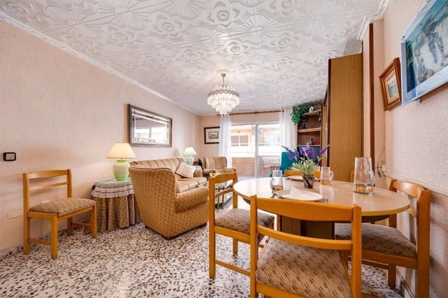 Piso de 3 habitaciones en Avenida Habaneras - Curva de Palangre, Torrevieja en venta - 159.900 € (Ref: 9237394)