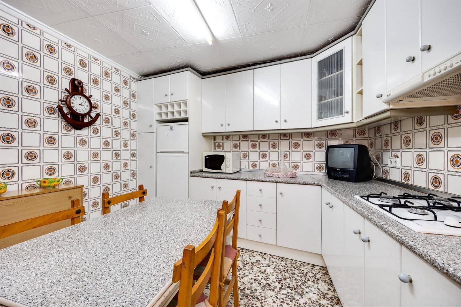 3 makuuhuone Asunto myytävänä paikassa Torrevieja - 159 900 € (Ref: 9237394)