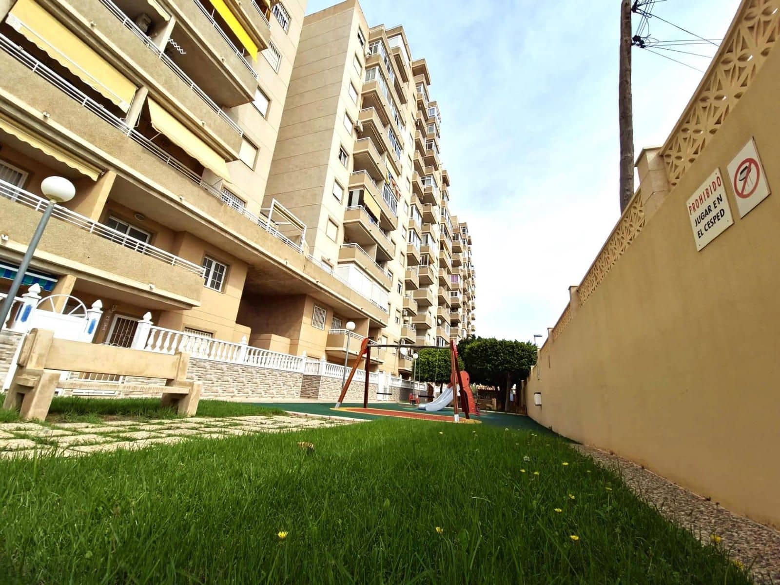 2 chambre Appartement à vendre à Torrevieja avec piscine garage - 127 400 € (Ref: 9237397)