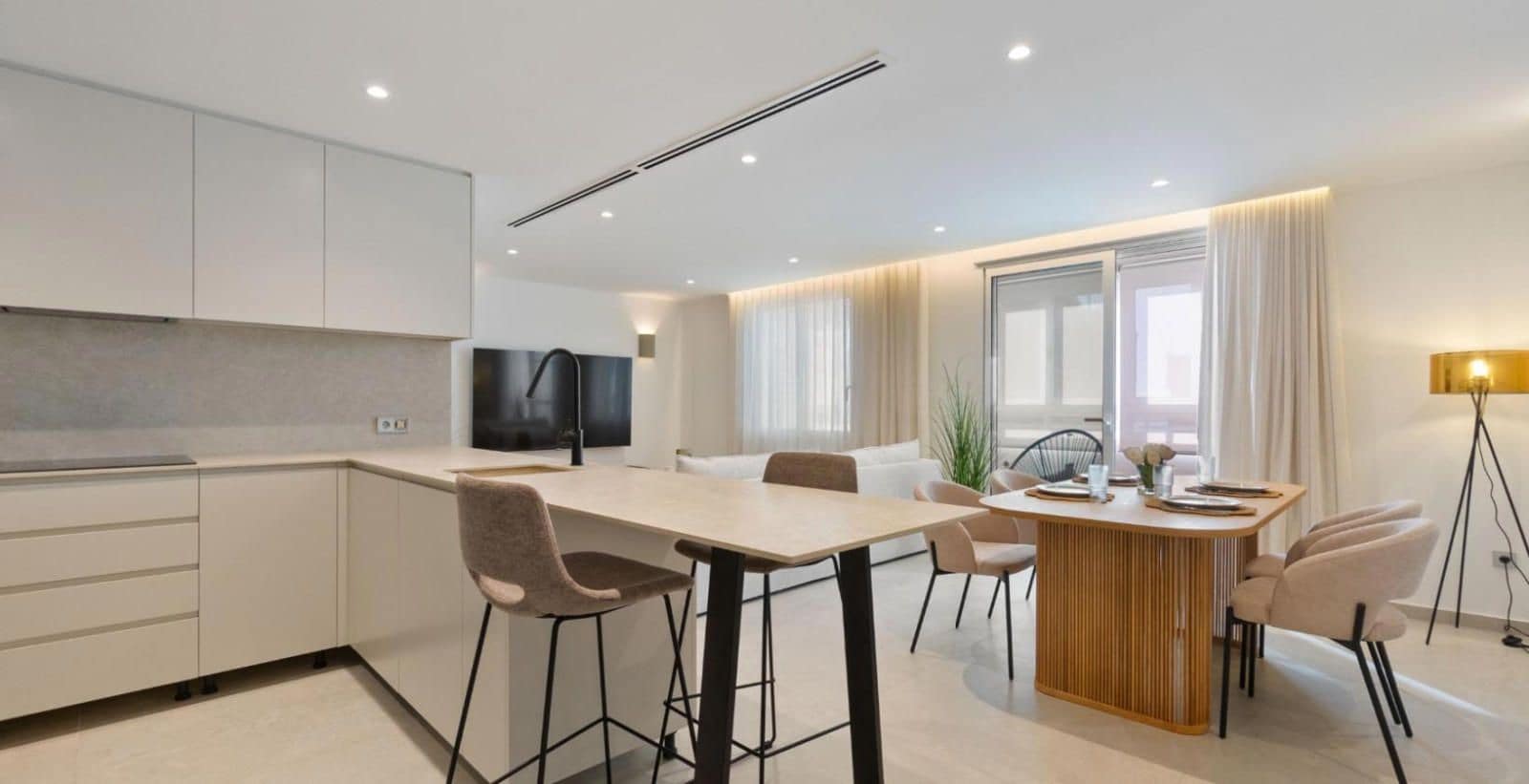 3 Zimmer Wohnung zu verkaufen in Torrevieja mit Garage - 319.000 € (Ref: 9237401)