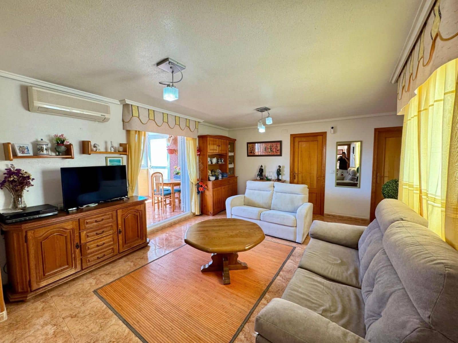 2 soveværelse Penthouse til salg i Torrevieja med swimmingpool - € 149.900 (Ref: 9237402)