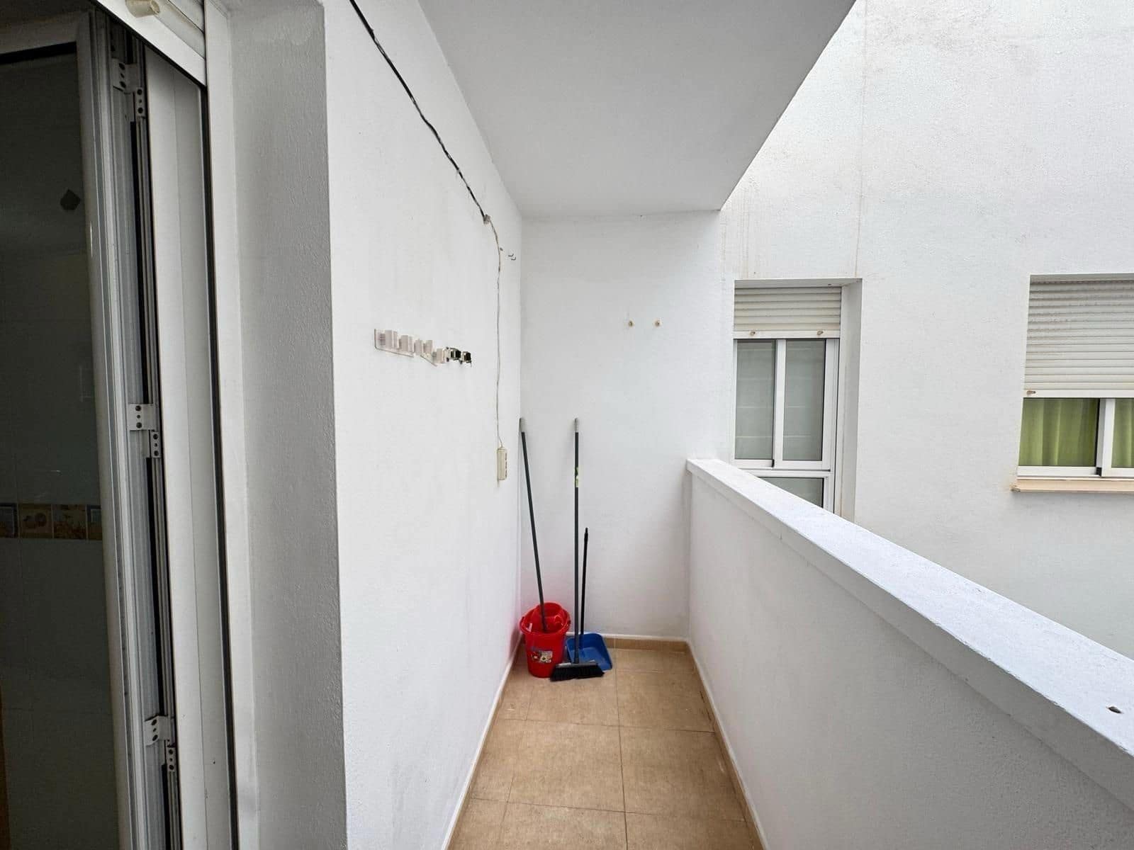 Piso de 3 habitaciones en Torrevieja en venta - 154.900 € (Ref: 9237405)