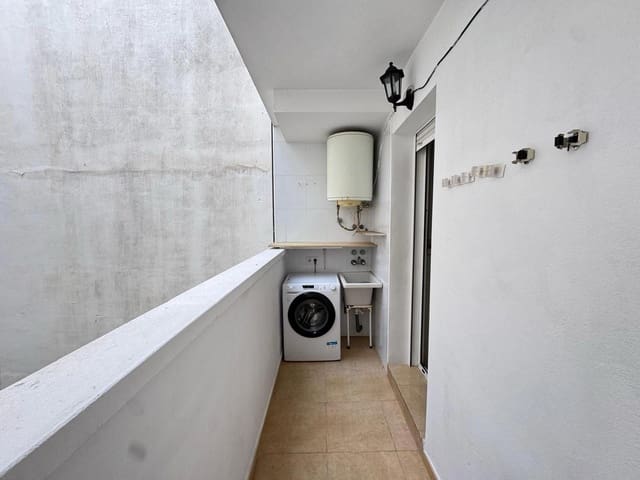 Piso de 3 habitaciones en Centro, Torrevieja en venta - 154.900 € (Ref: 9237405)