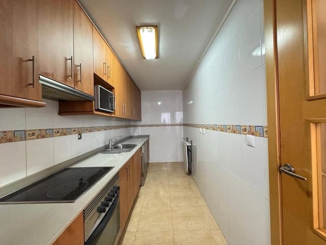 Piso de 3 habitaciones en Centro, Torrevieja en venta - 154.900 € (Ref: 9237405)