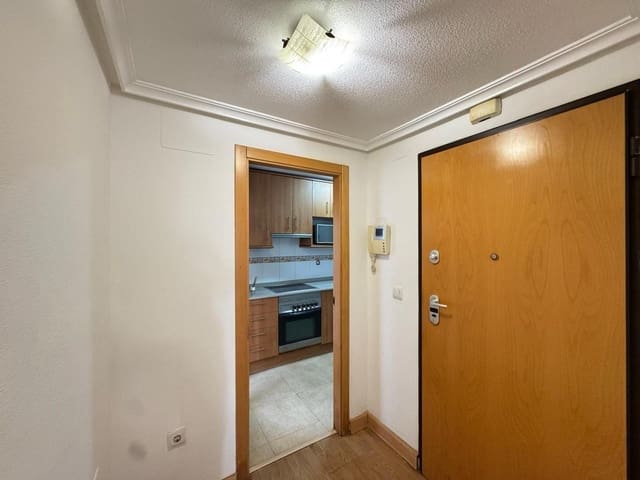 Piso de 3 habitaciones en Centro, Torrevieja en venta - 154.900 € (Ref: 9237405)