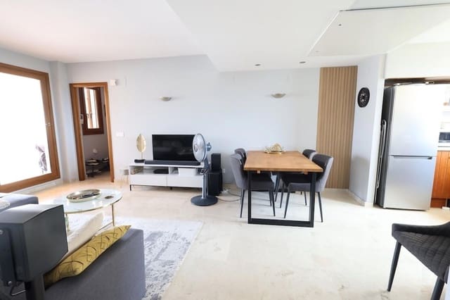 2 makuuhuone Kattohuoneisto myytävänä paikassa Punta Prima, Torrevieja mukana uima-altaan 
autotalli - 279 000 € (Ref: 9237406)