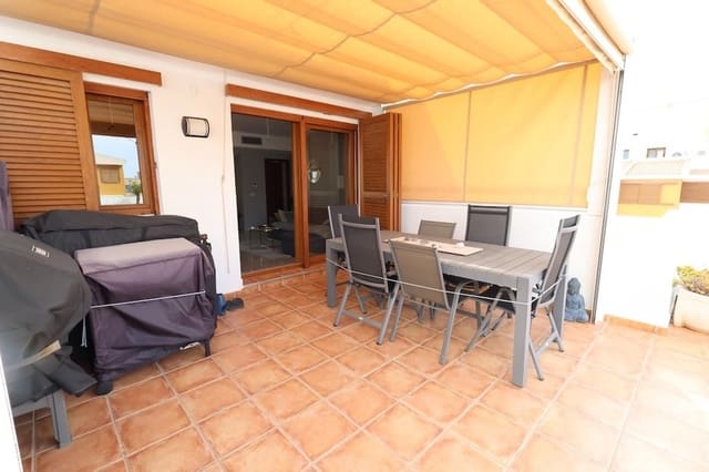 2 makuuhuone Kattohuoneisto myytävänä paikassa Punta Prima, Torrevieja mukana uima-altaan 
autotalli - 279 000 € (Ref: 9237406)