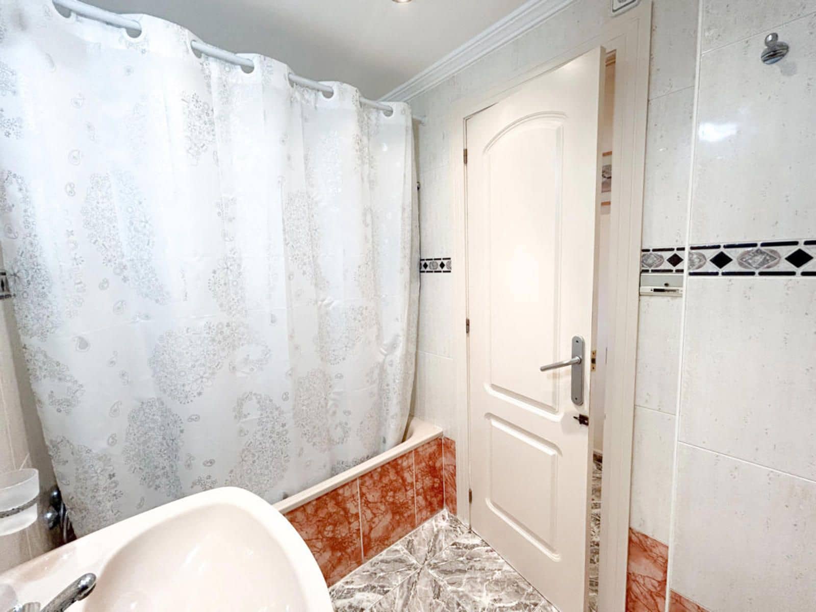 3 makuuhuone Kattohuoneisto myytävänä paikassa Torrevieja - 217 000 € (Ref: 9237407)