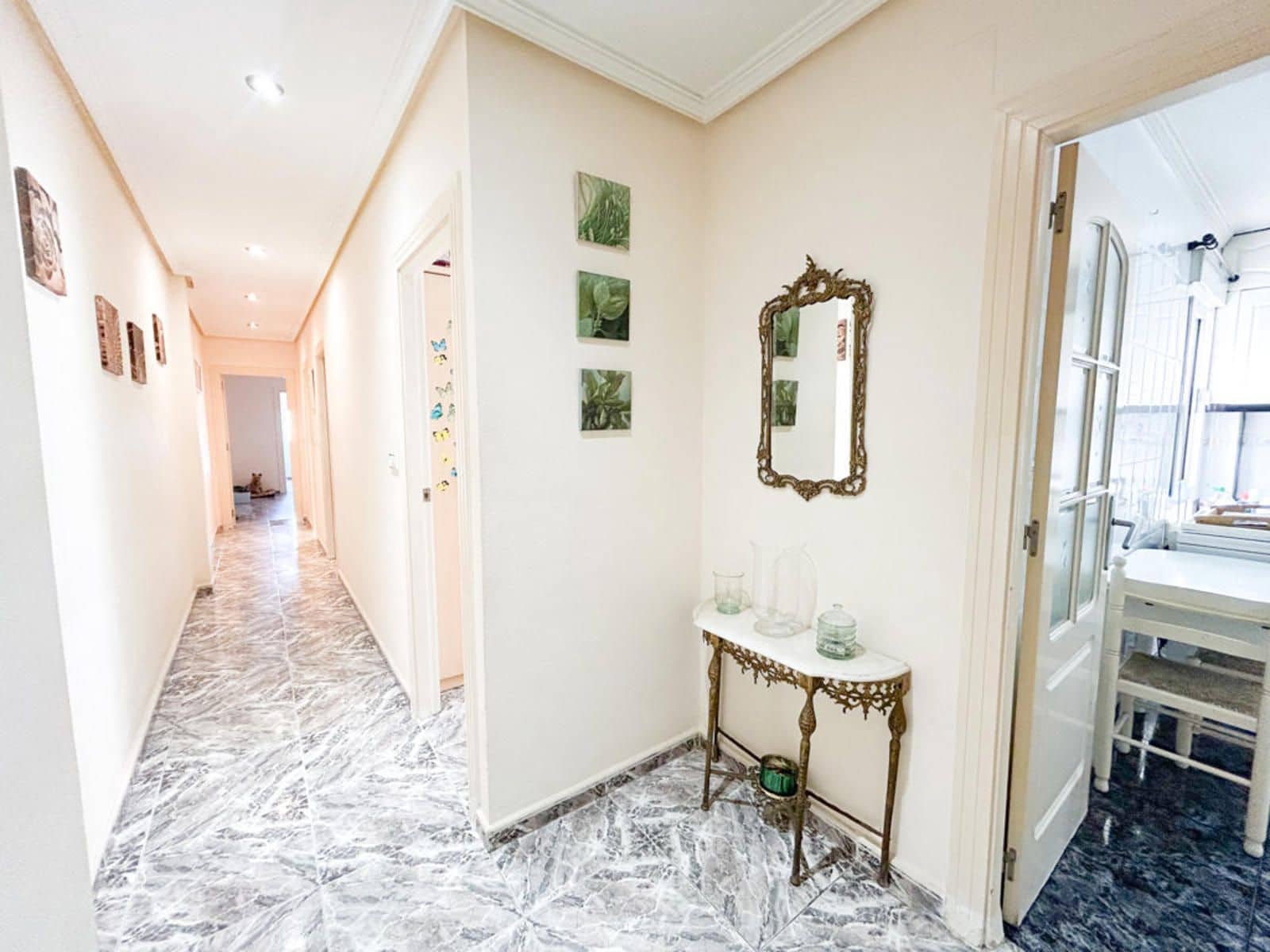 3 makuuhuone Kattohuoneisto myytävänä paikassa Torrevieja - 217 000 € (Ref: 9237407)