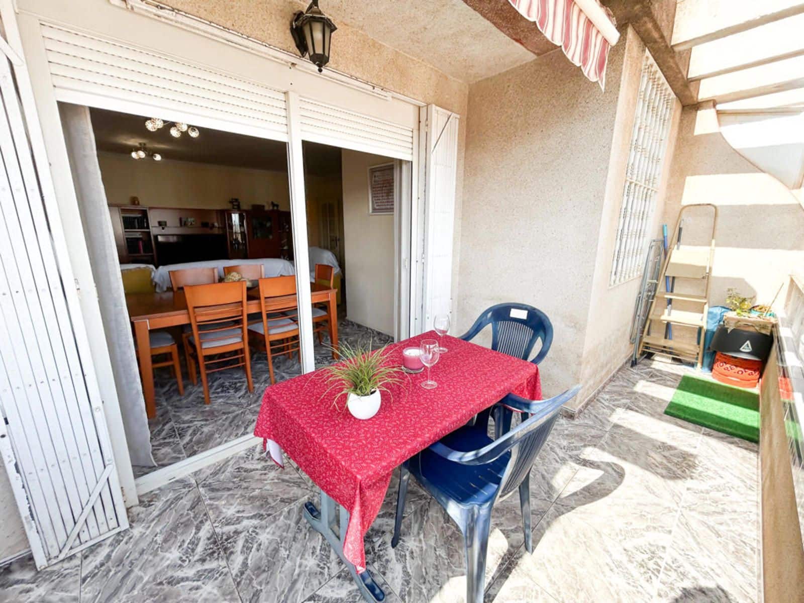 3 makuuhuone Kattohuoneisto myytävänä paikassa Torrevieja - 217 000 € (Ref: 9237407)