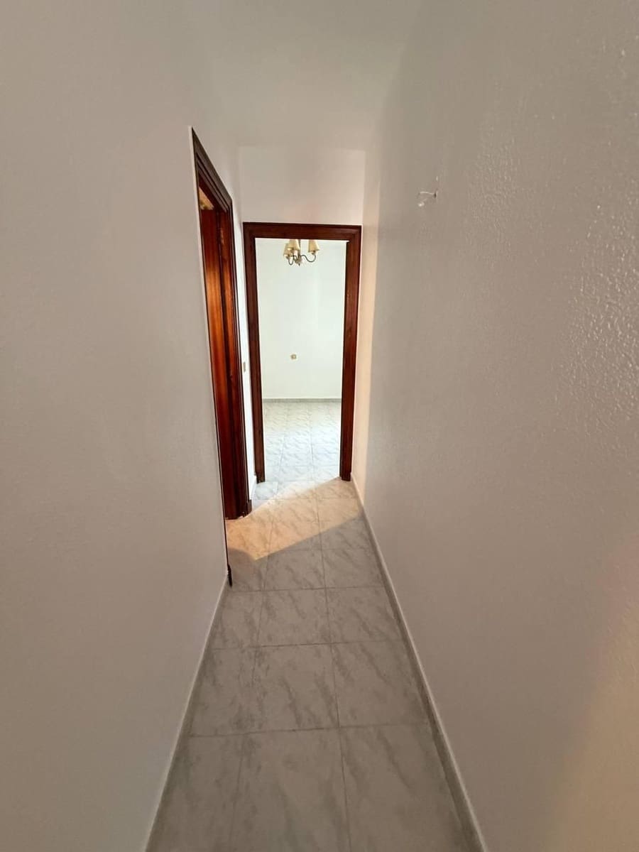 Flat for sale in Torrevieja - € 165,000 (Ref: 9237418)