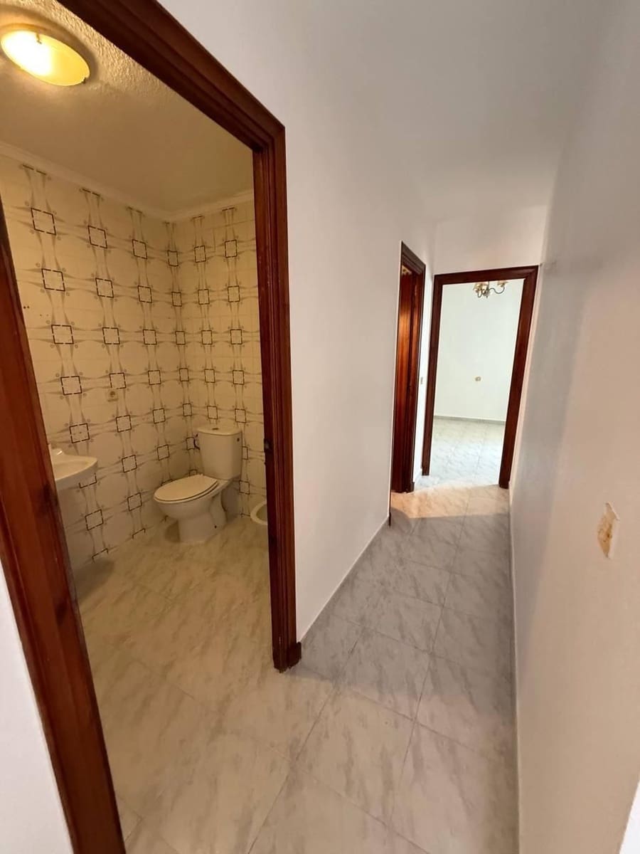 Flat for sale in Torrevieja - € 165,000 (Ref: 9237418)