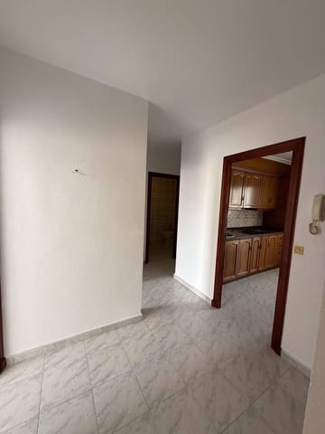 Flat for sale in Las Piscinas Naturales, Torrevieja - € 165,000 (Ref: 9237418)