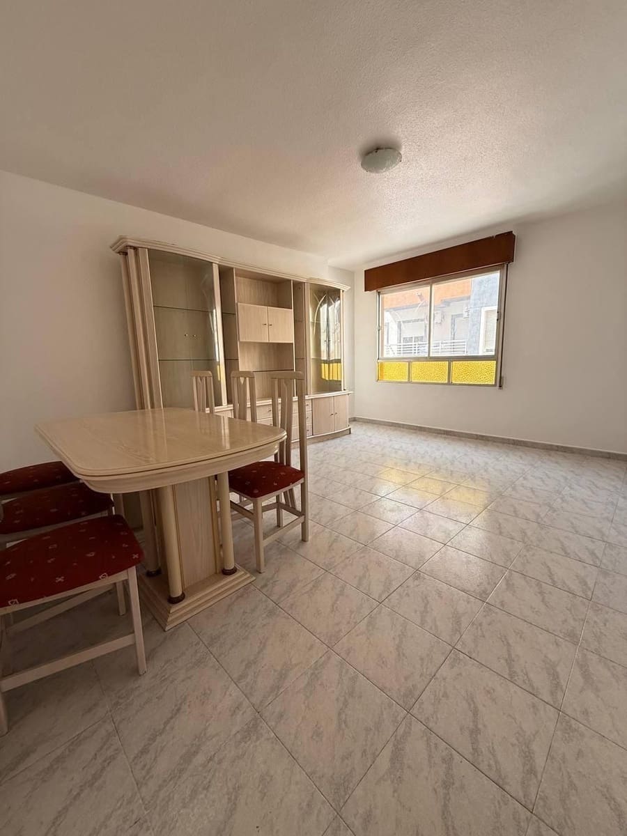 Flat for sale in Torrevieja - € 165,000 (Ref: 9237418)