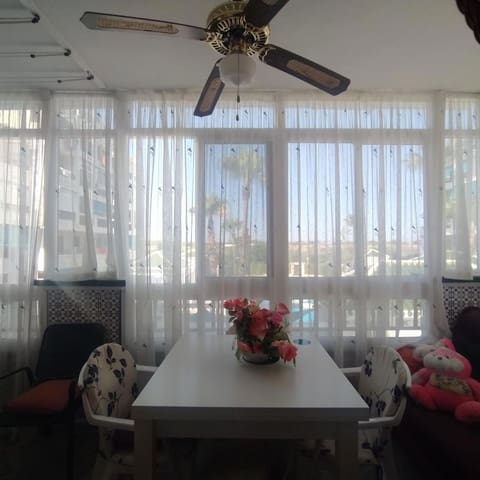 2 bedroom Flat for sale in Los Europeos, Torrevieja with pool - € 155,000 (Ref: 9237425)