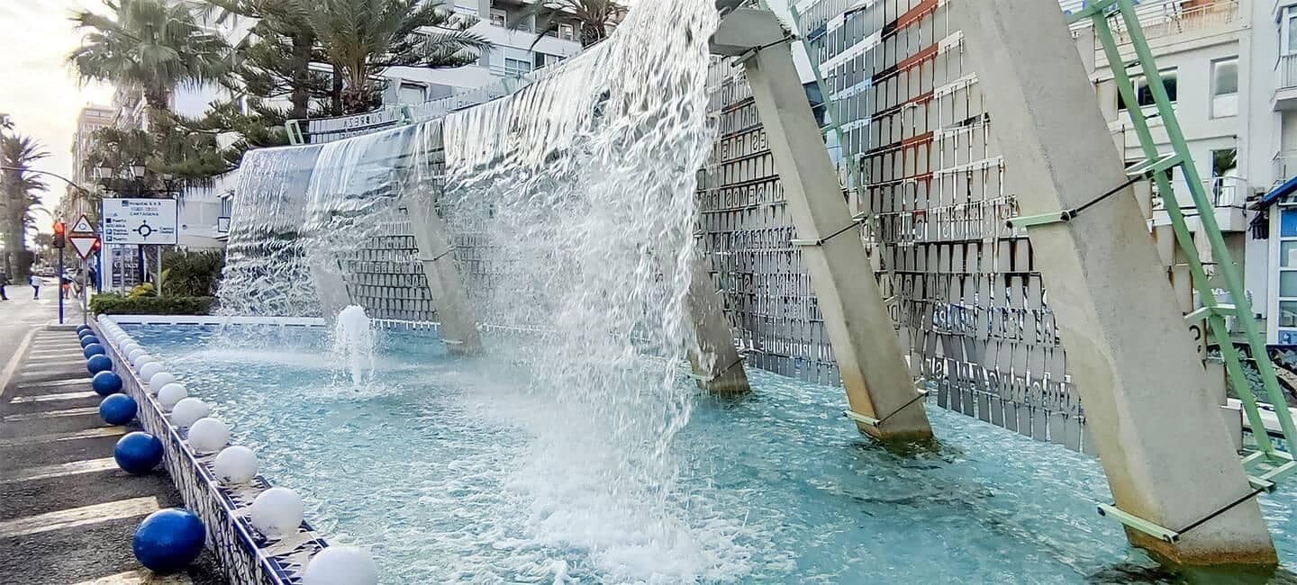 2 makuuhuone Asunto myytävänä paikassa Torrevieja mukana uima-altaan 
autotalli - 269 990 € (Ref: 9237428)