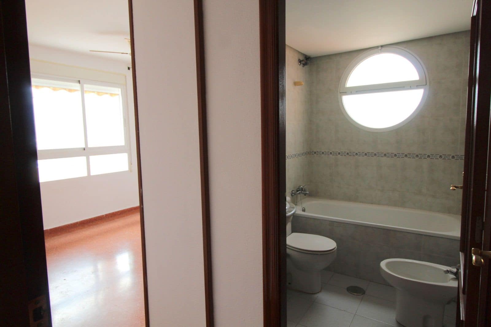 3 bedroom Penthouse for sale in Torrevieja - € 200,000 (Ref: 9237429)