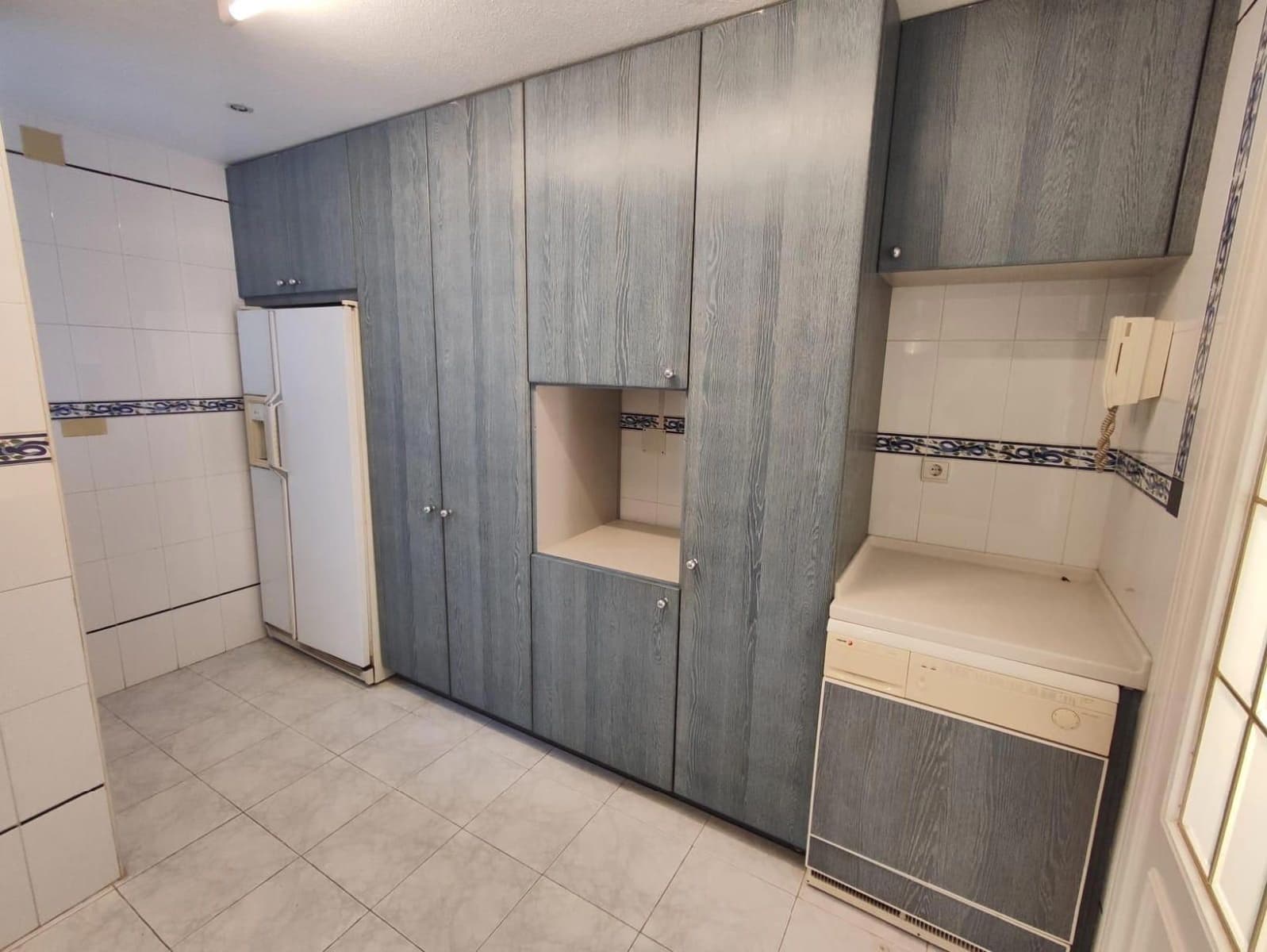 5 Zimmer Penthouse zu verkaufen in Torrevieja mit Garage - 660.000 € (Ref: 9237446)