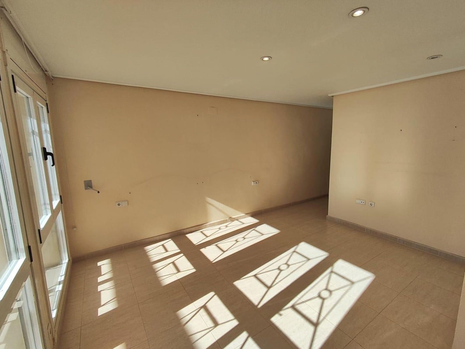 5 Zimmer Penthouse zu verkaufen in Torrevieja mit Garage - 660.000 € (Ref: 9237446)