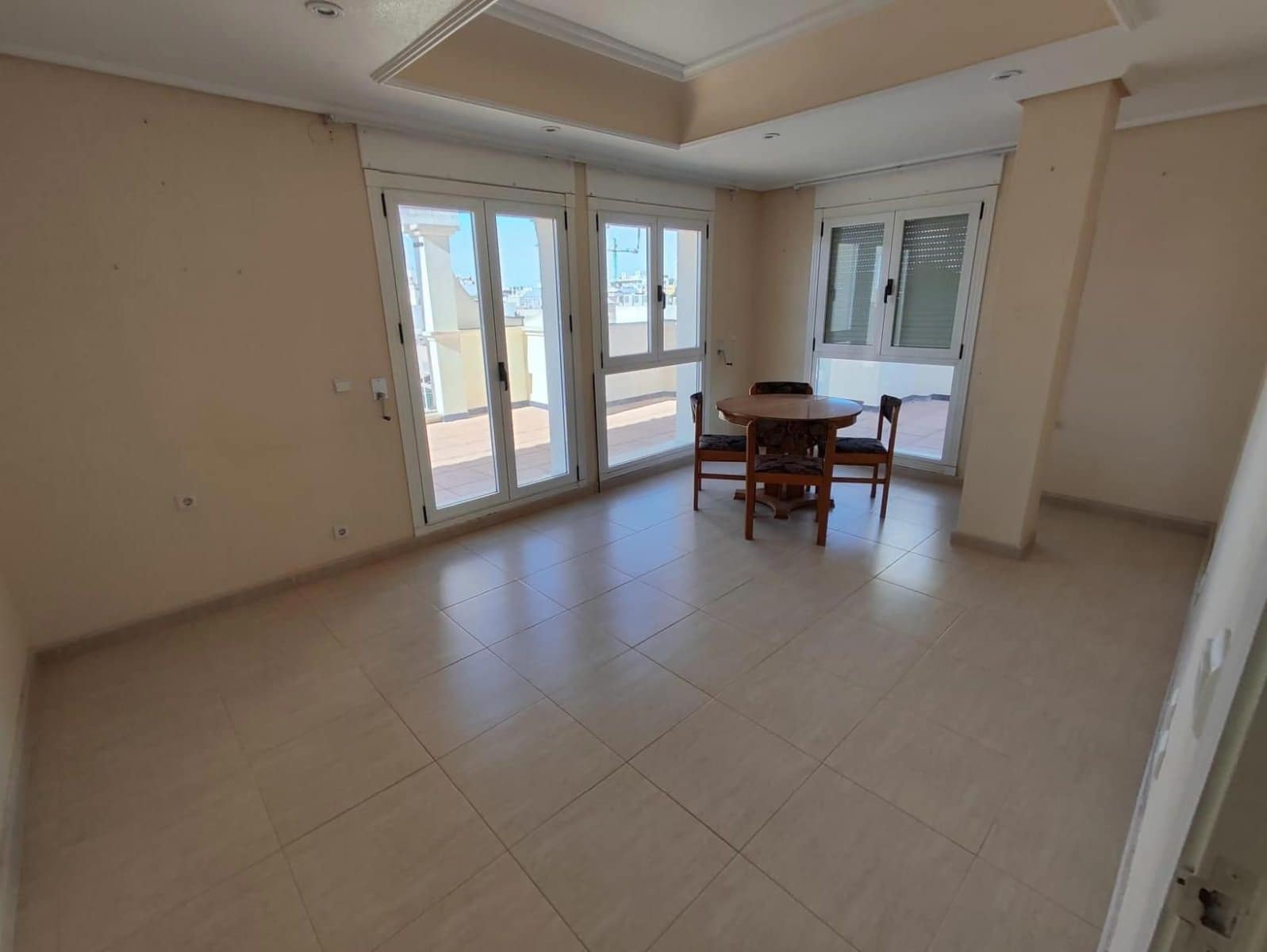 5 Zimmer Penthouse zu verkaufen in Torrevieja mit Garage - 660.000 € (Ref: 9237446)