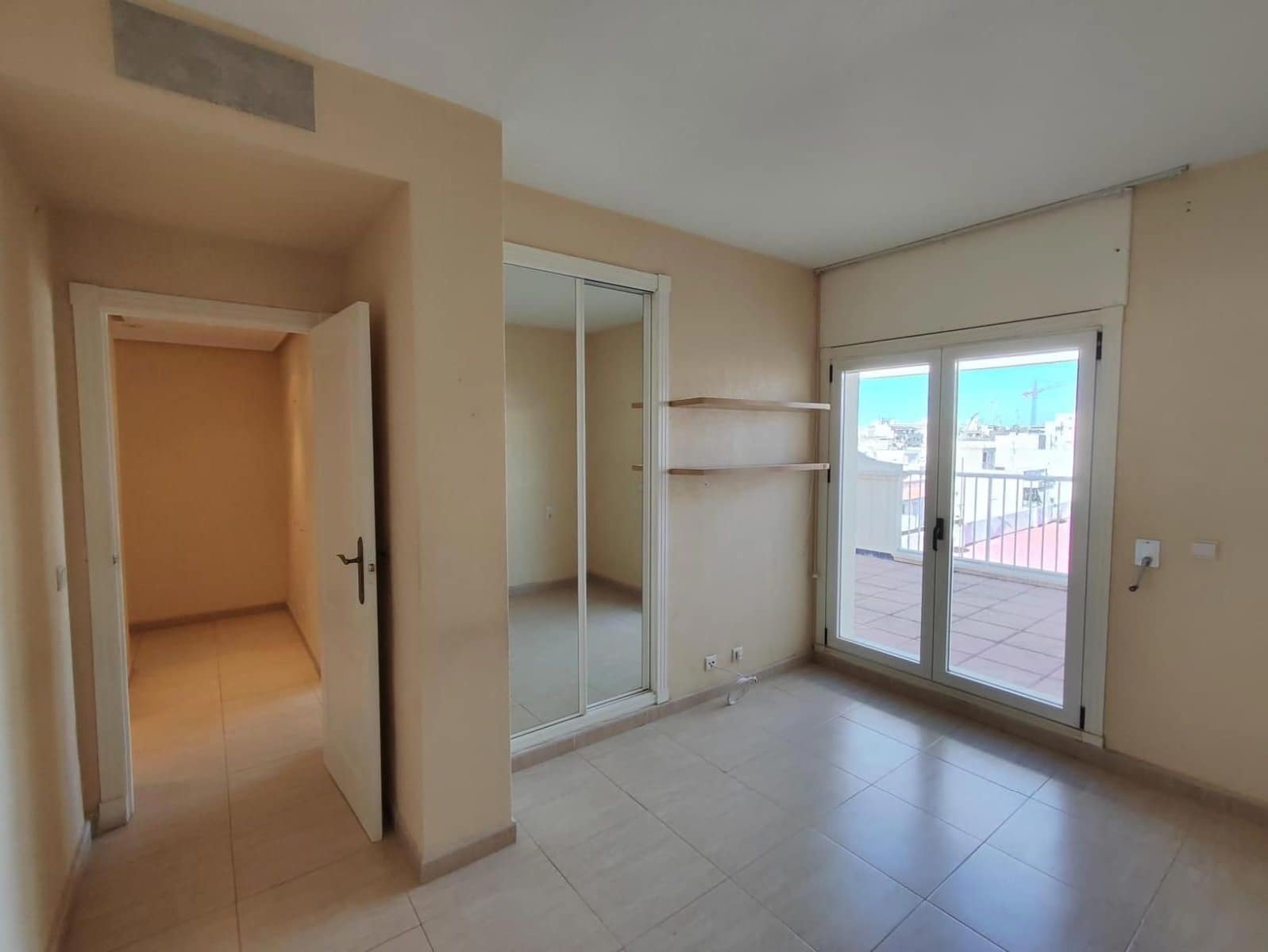 5 Zimmer Penthouse zu verkaufen in Torrevieja mit Garage - 660.000 € (Ref: 9237446)
