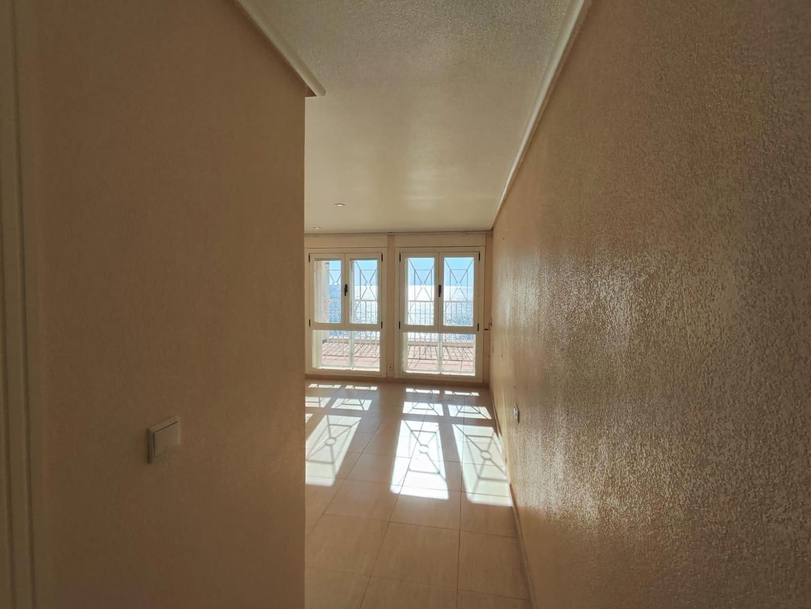 5 Zimmer Penthouse zu verkaufen in Torrevieja mit Garage - 660.000 € (Ref: 9237446)