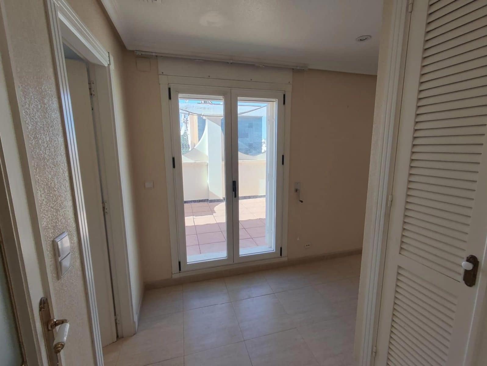 5 Zimmer Penthouse zu verkaufen in Torrevieja mit Garage - 660.000 € (Ref: 9237446)